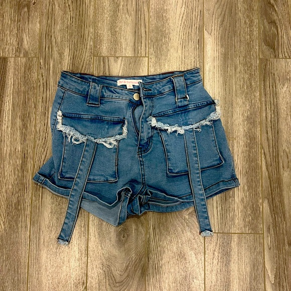 Fashion nova baby blue Jean shorts - size small - Picture 1 of 2